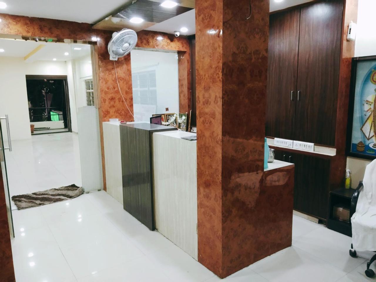 Hotel Krishna Palace Ahmedabad Exterior foto
